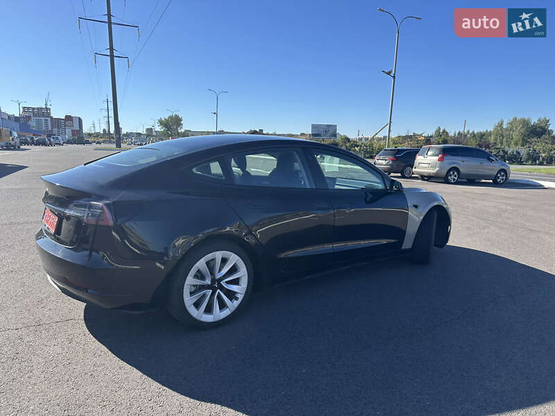 Tesla Model 3 2022