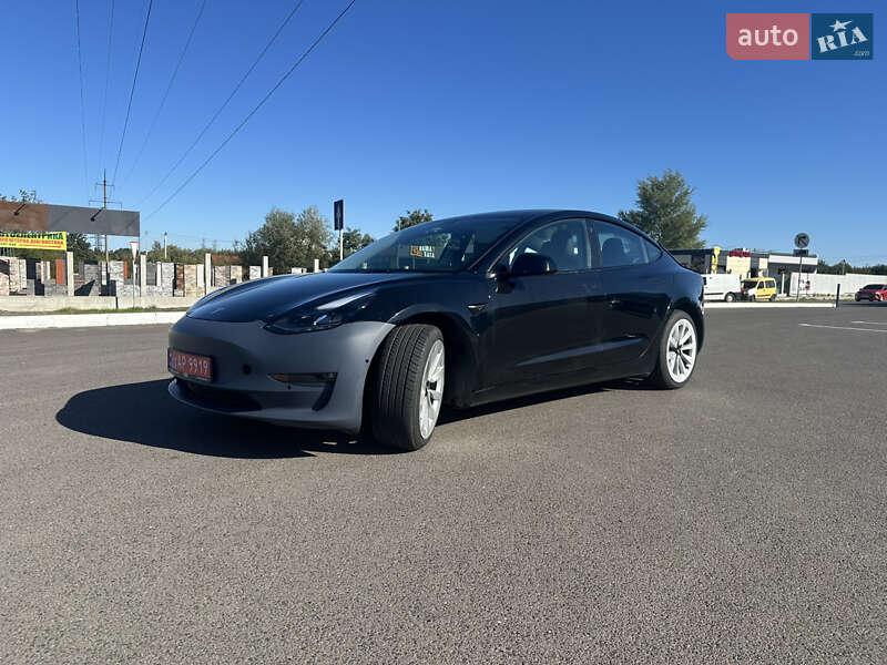 Tesla Model 3 2022