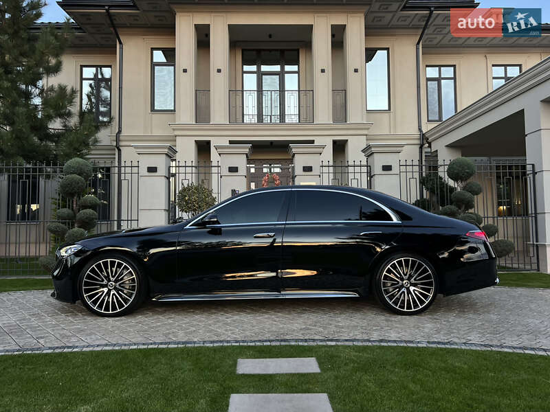 Mercedes-Benz S-Class 2021