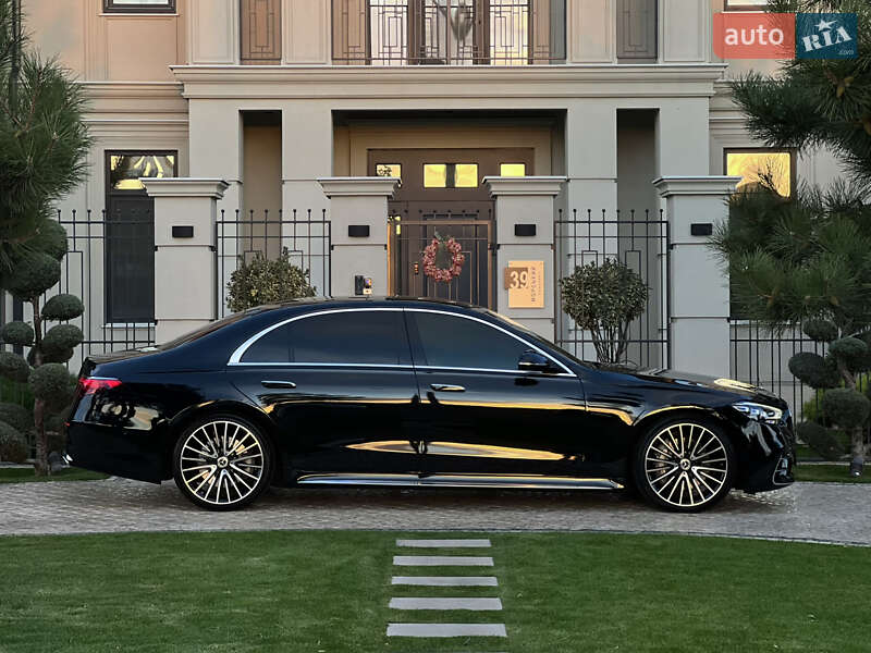 Mercedes-Benz S-Class 2021