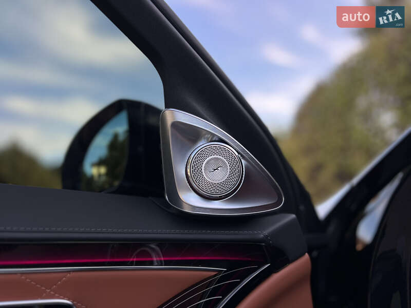 Mercedes-Benz S-Class 2021