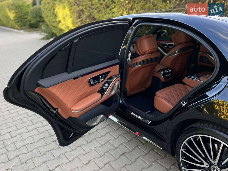 Mercedes-Benz S-Class 2021