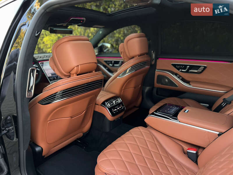 Mercedes-Benz S-Class 2021