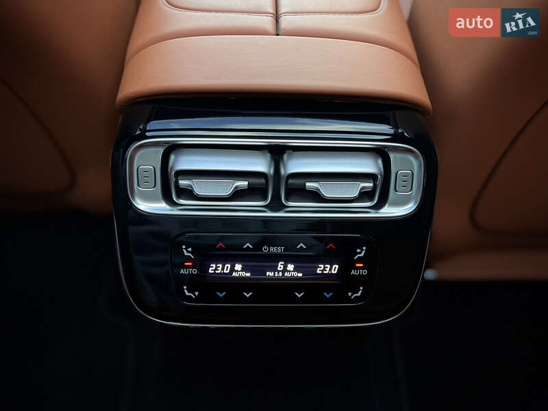 Mercedes-Benz S-Class 2021