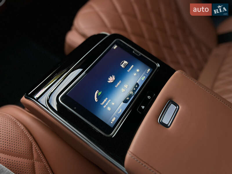 Mercedes-Benz S-Class 2021