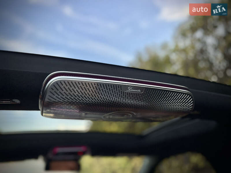 Mercedes-Benz S-Class 2021