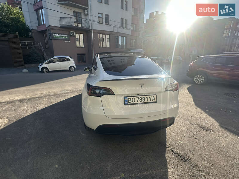 Tesla-4