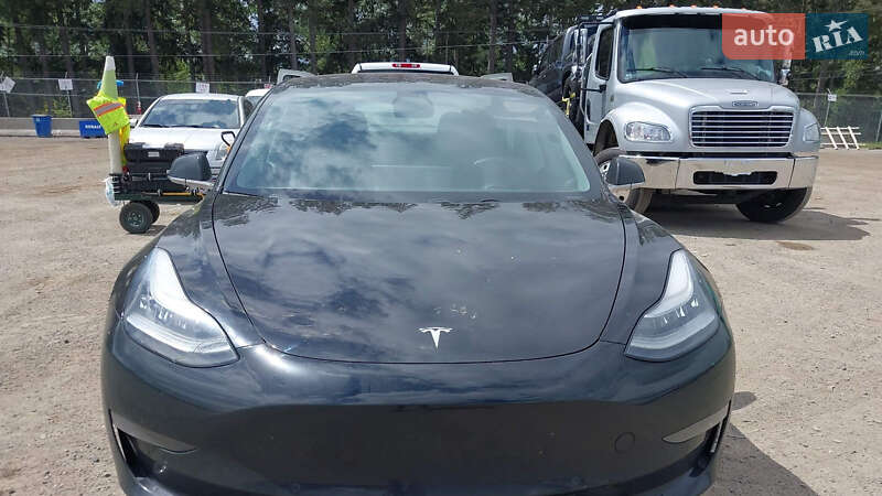 Tesla Model 3 2018