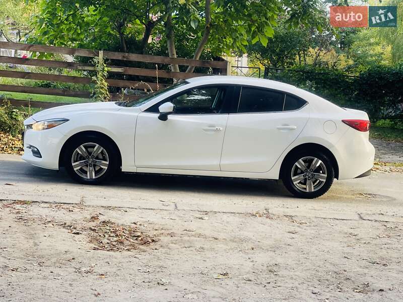 Mazda 3 2017