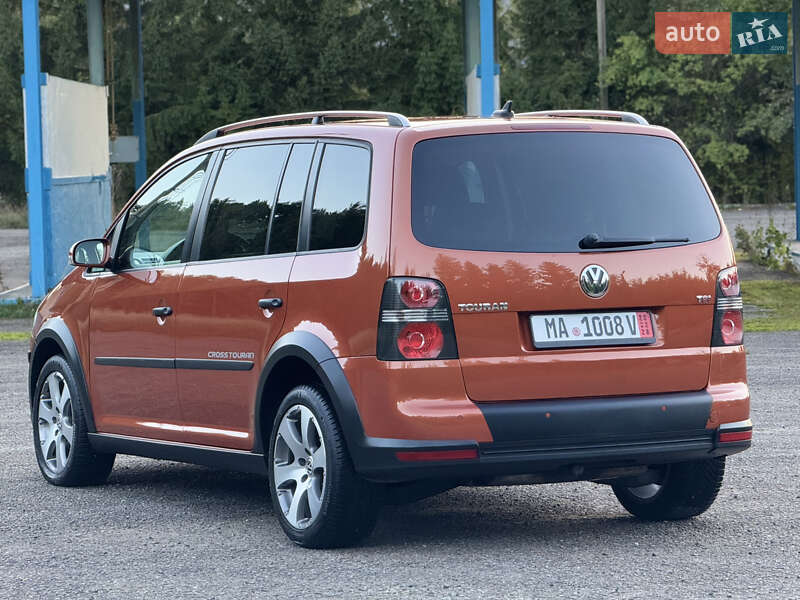 Volkswagen Touran 2009