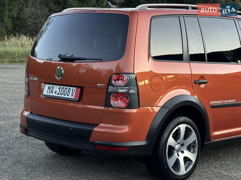 Volkswagen Touran 2009
