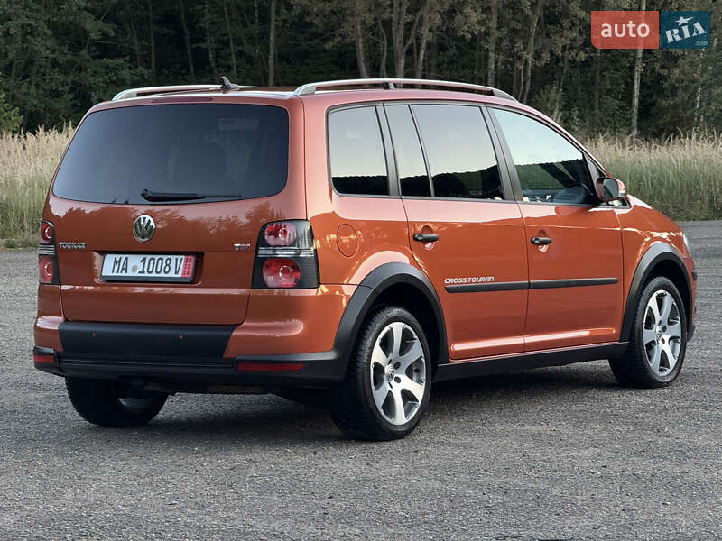 Volkswagen Touran 2009