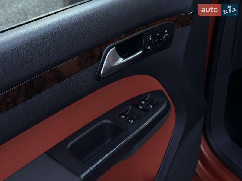 Volkswagen Touran 2009