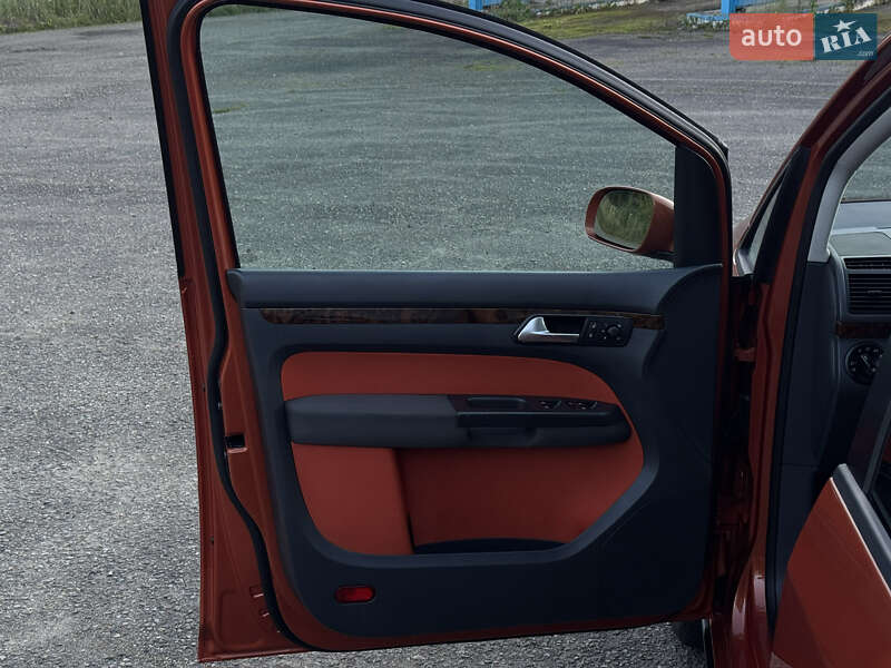 Volkswagen Touran 2009