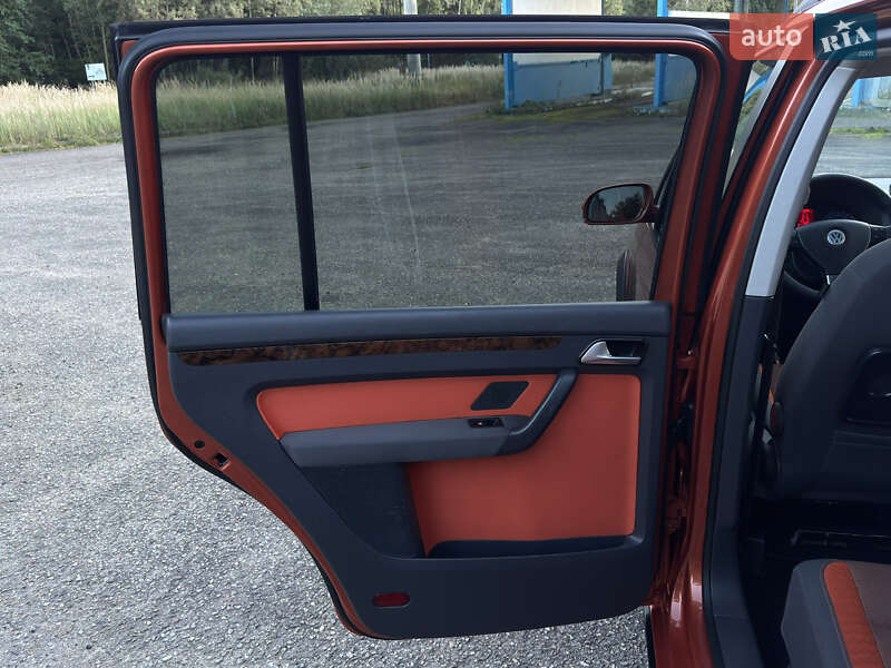 Volkswagen Touran 2009