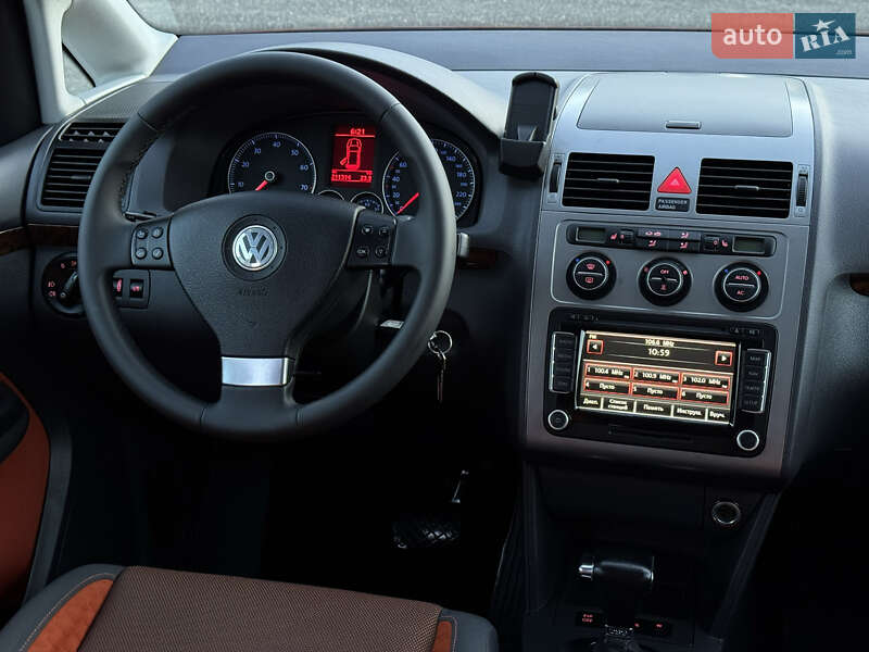 Volkswagen Touran 2009