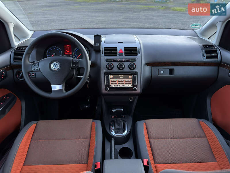 Volkswagen Touran 2009