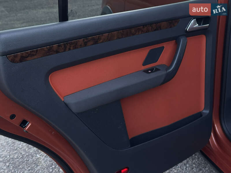 Volkswagen Touran 2009