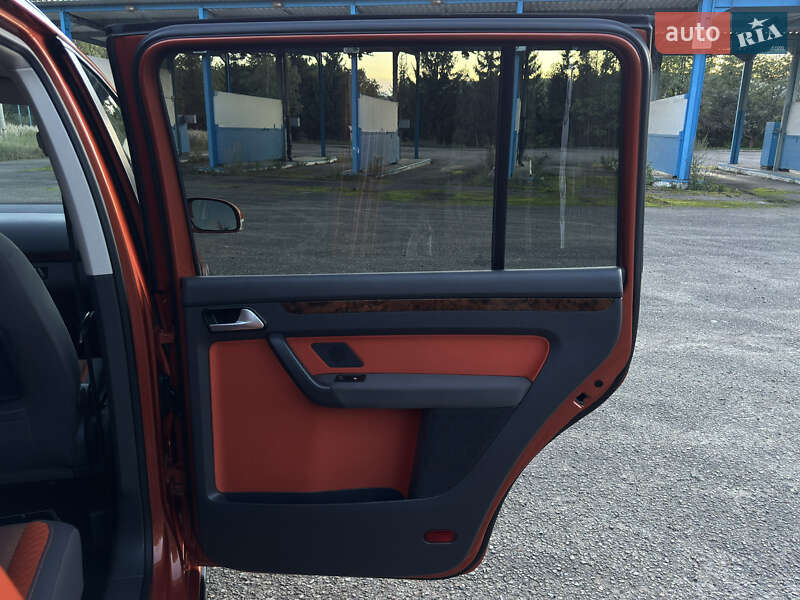 Volkswagen Touran 2009