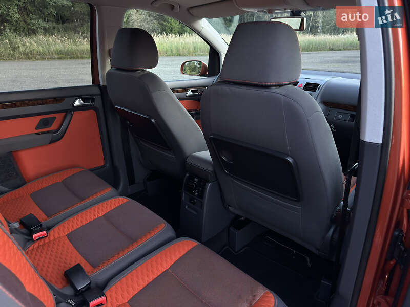 Volkswagen Touran 2009