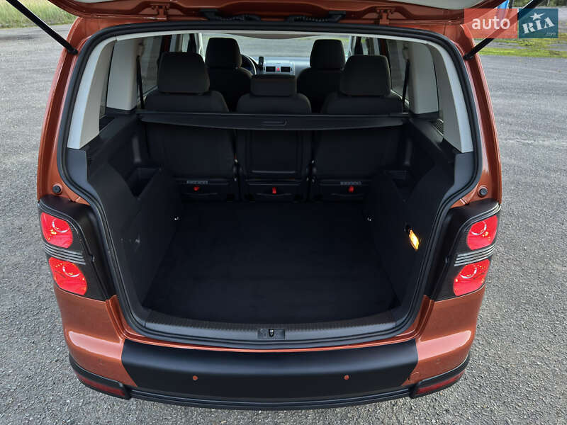 Volkswagen Touran 2009