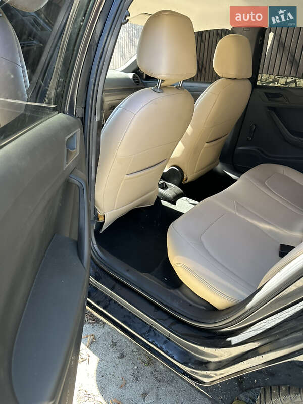 Volkswagen Jetta 2014