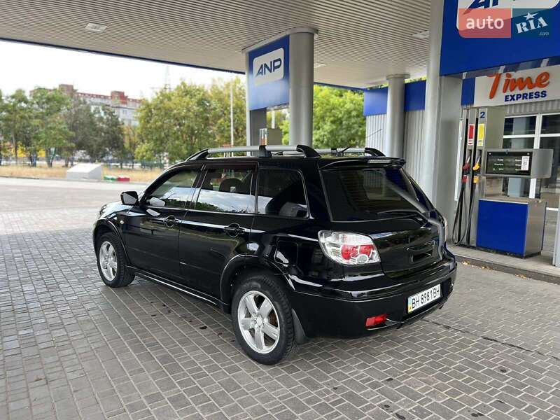 Mitsubishi Outlander 2007