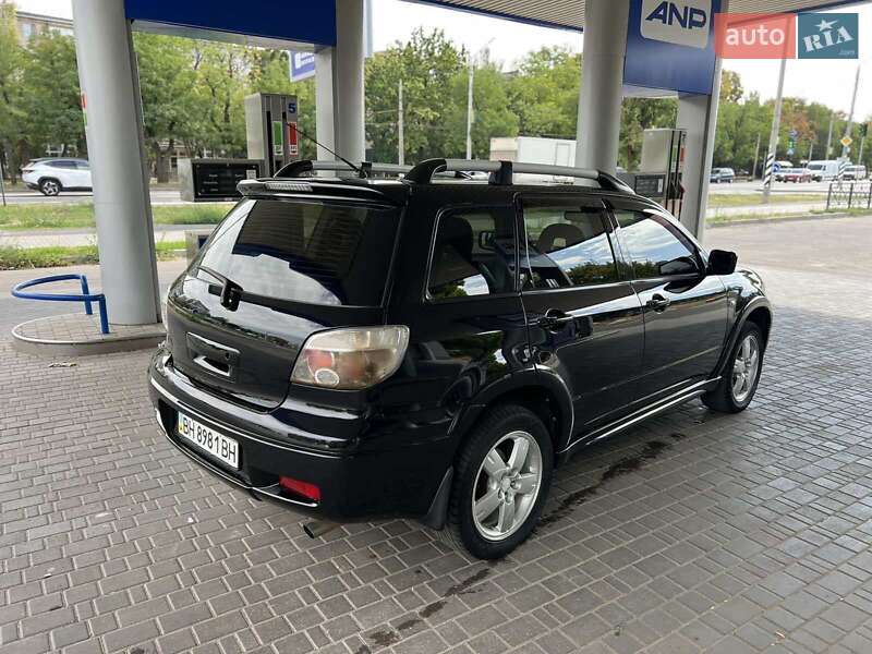 Mitsubishi Outlander 2007