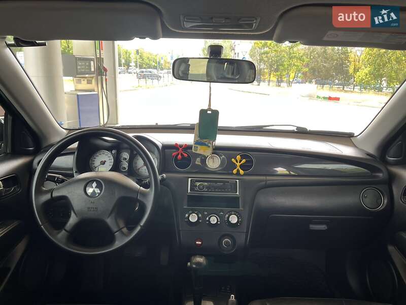 Mitsubishi Outlander 2007