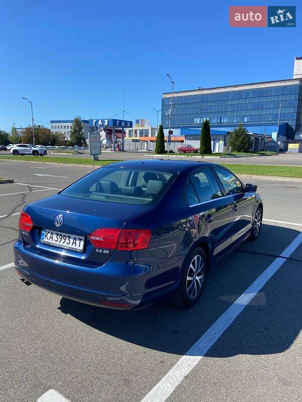 Volkswagen Jetta 2013