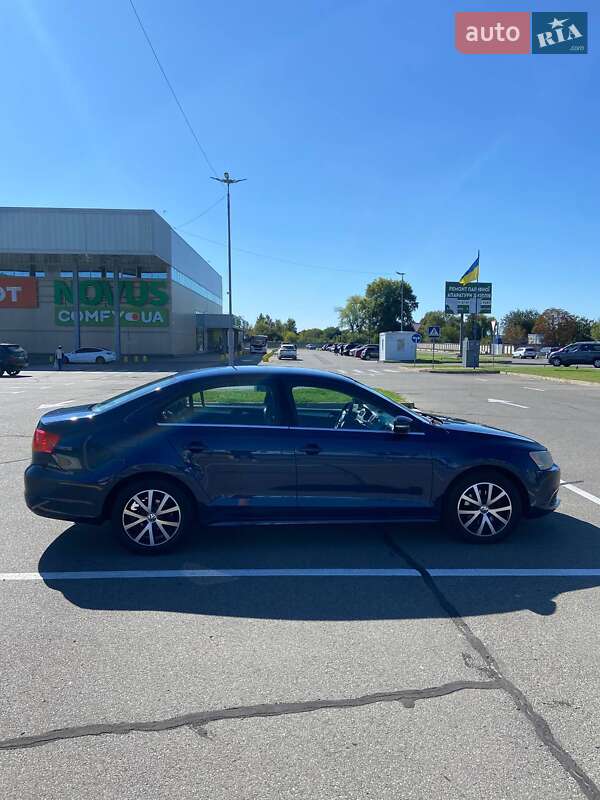 Volkswagen Jetta 2013