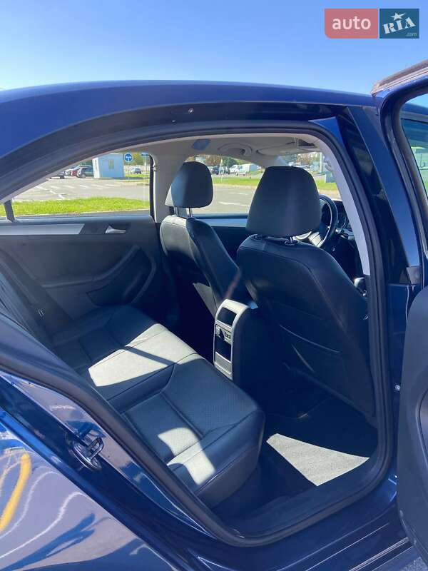 Volkswagen Jetta 2013