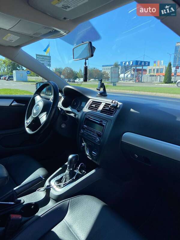 Volkswagen Jetta 2013