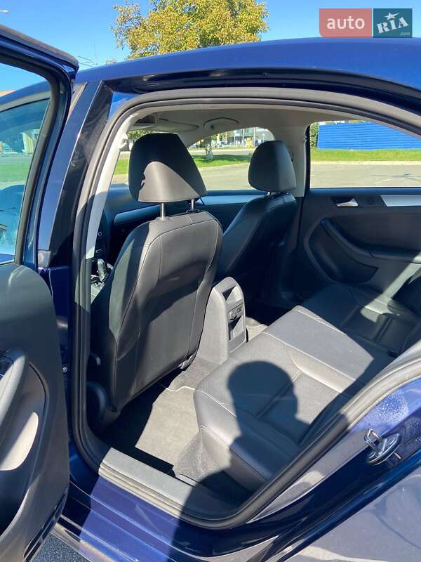 Volkswagen Jetta 2013