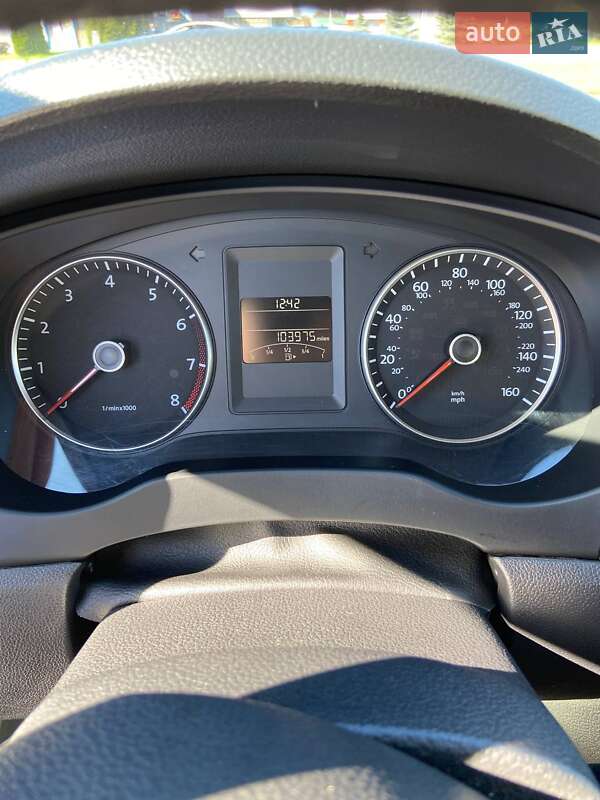 Volkswagen Jetta 2013