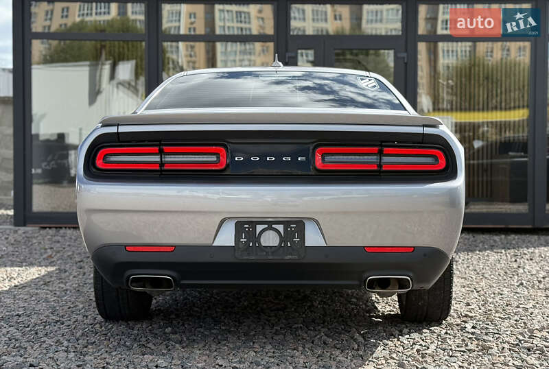 Dodge Challenger 2015