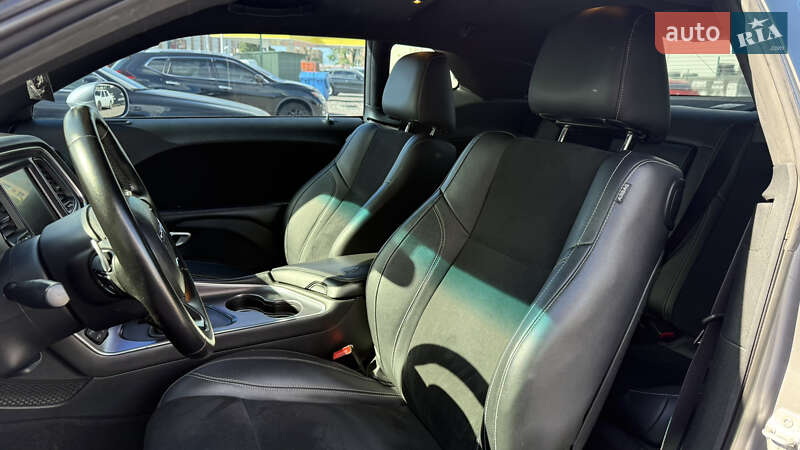 Dodge Challenger 2015