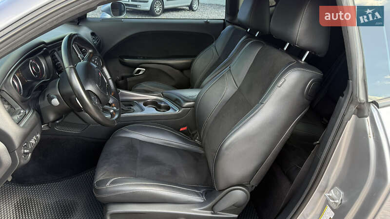 Dodge Challenger 2015