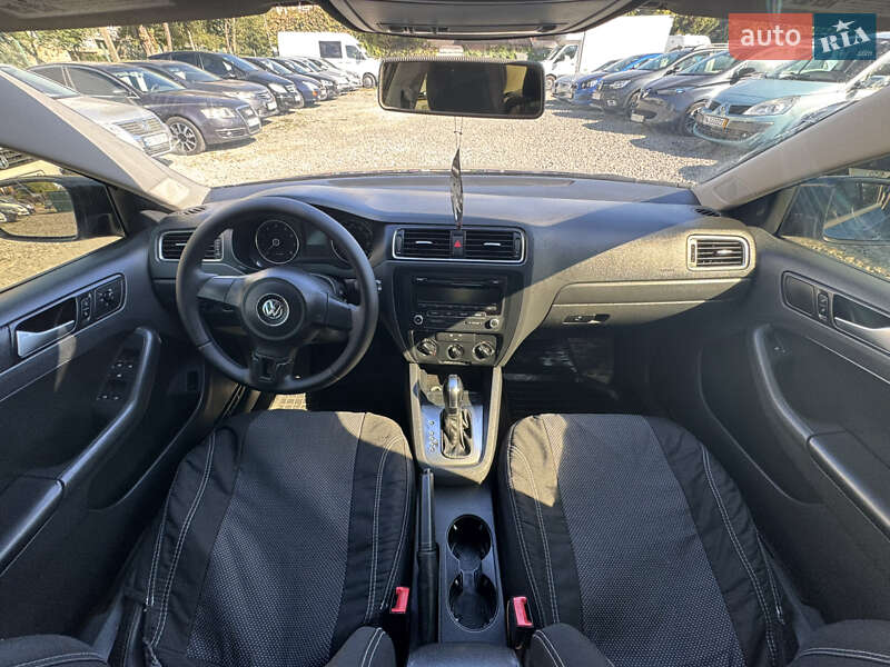 Volkswagen Jetta 2013