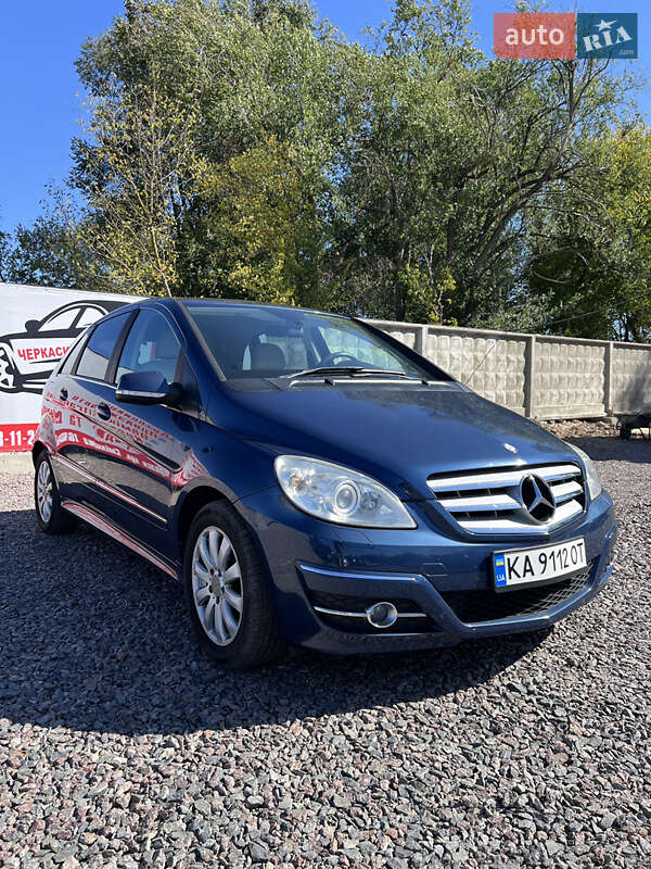 Mercedes-Benz B-Class 2010