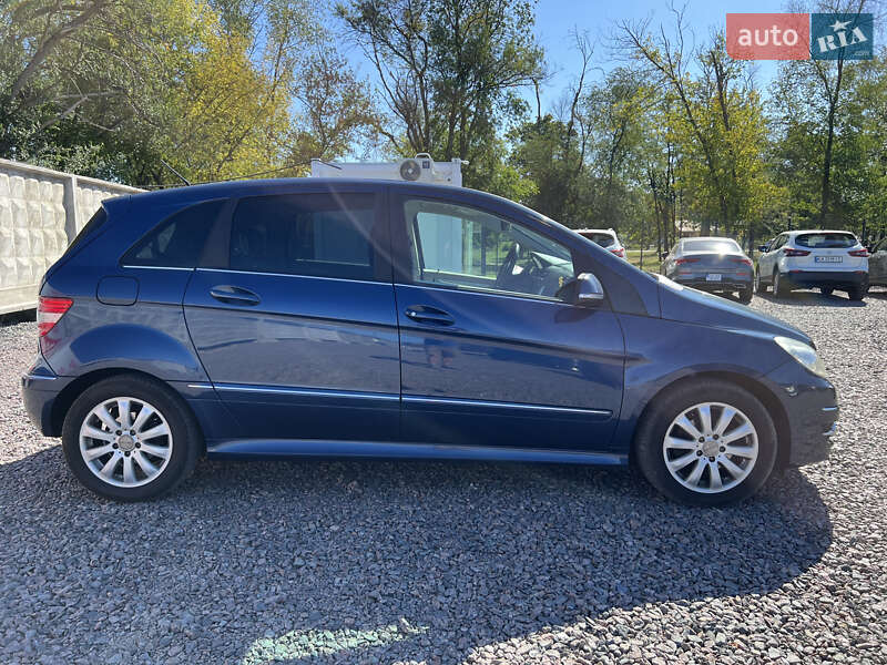 Mercedes-Benz B-Class 2010