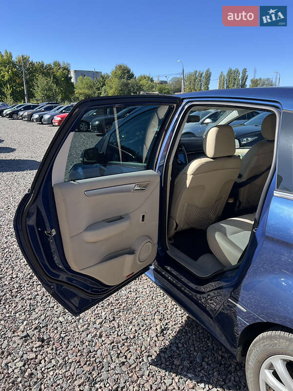 Mercedes-Benz B-Class 2010