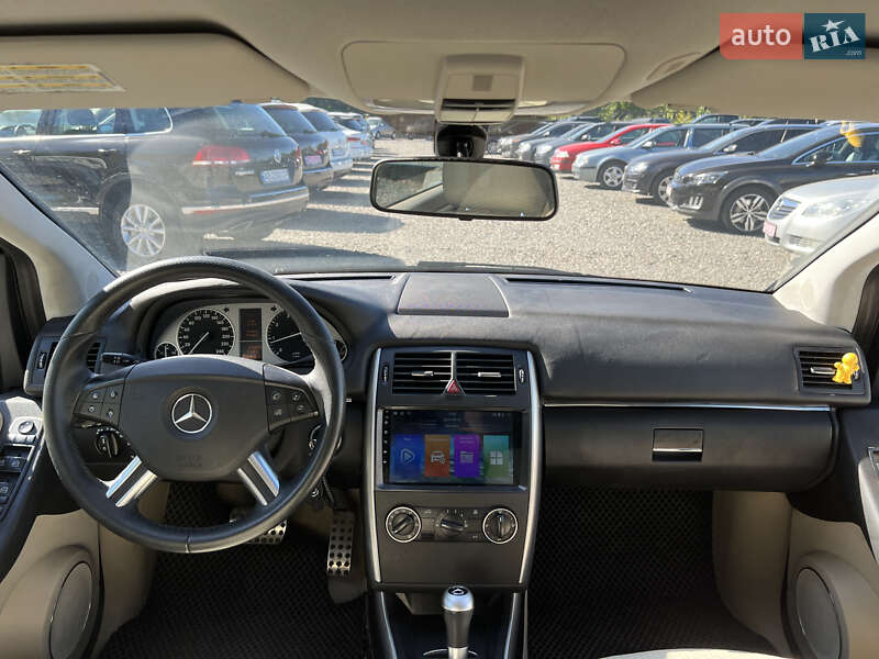 Mercedes-Benz B-Class 2010