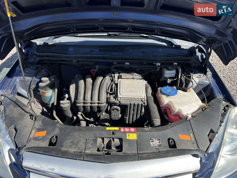 Mercedes-Benz B-Class 2010