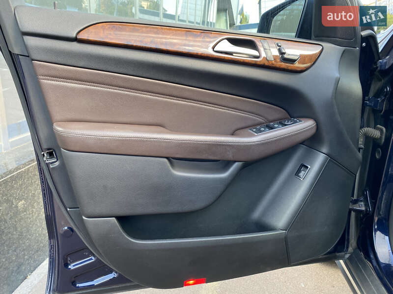 Mercedes-Benz M-Class 2013