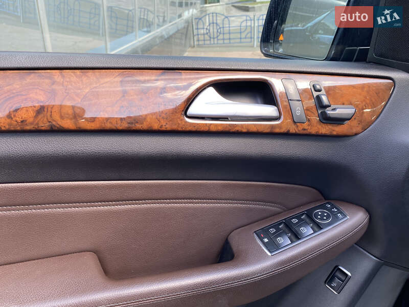 Mercedes-Benz M-Class 2013