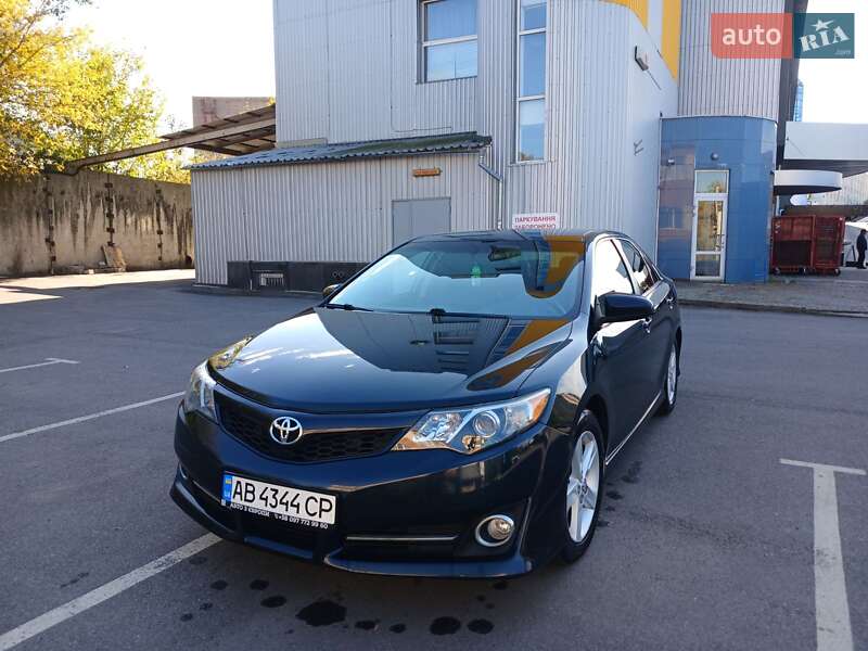 Toyota Camry 2014