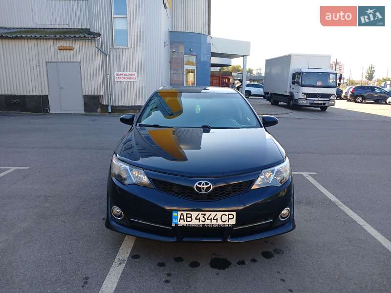 Toyota Camry 2014