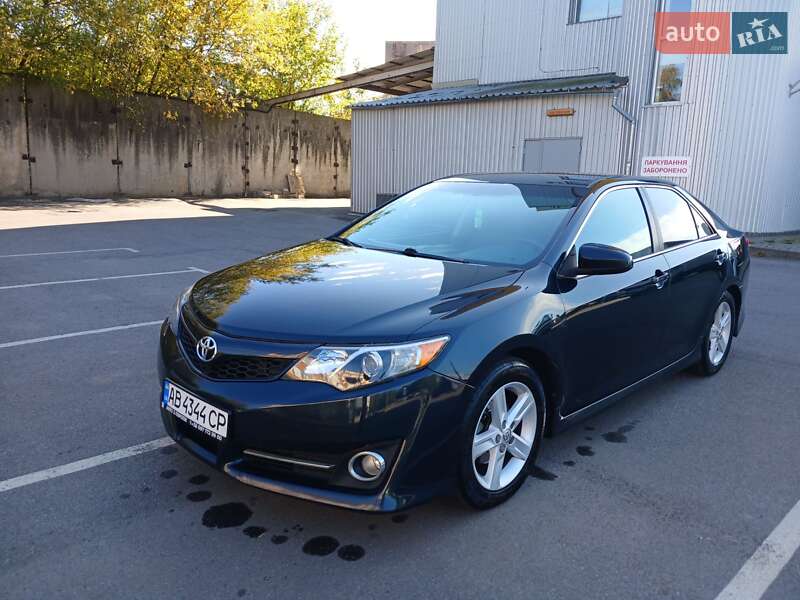 Toyota Camry 2014