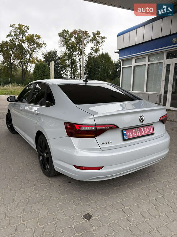 Volkswagen Jetta 2019